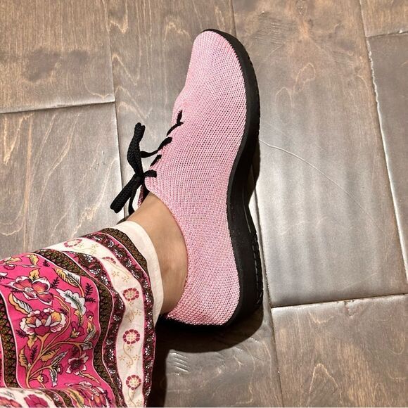 ARCOPEDICO Women’s LS Knit Lace-Up Shoes in the Size 41/9.5-10 US in Pink Color - Picture 5 of 8